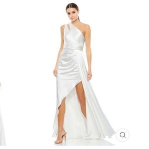 MAC DUGGAL ONE SHOULDER CUTOUT CHARMEUSE GOWN size 8 NWT 395.00